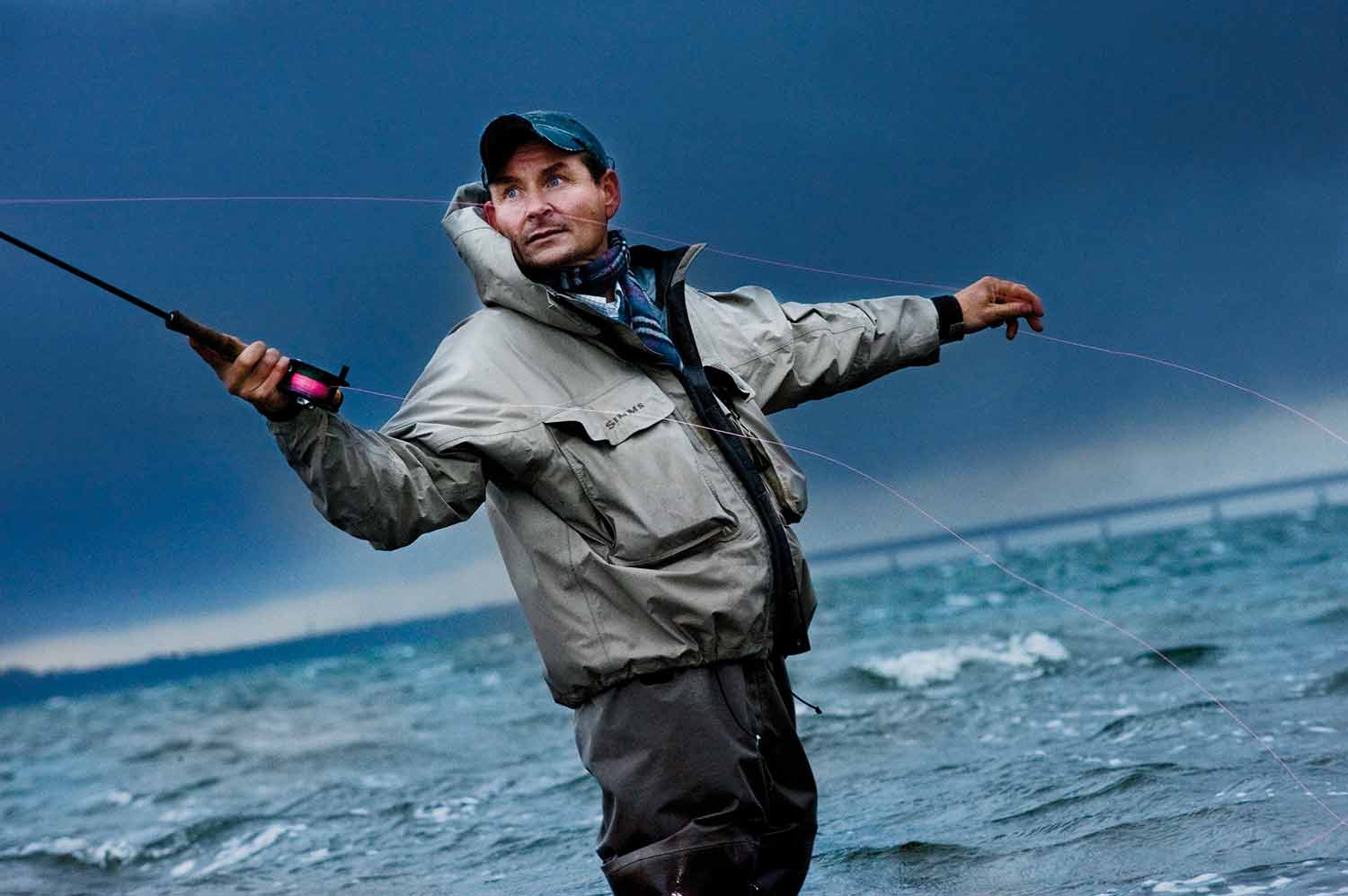 Brian Kjær på kystfluefiskeri