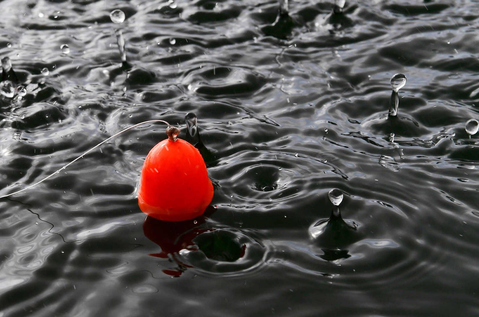 Flåd i regnen Drennan Pike Float
