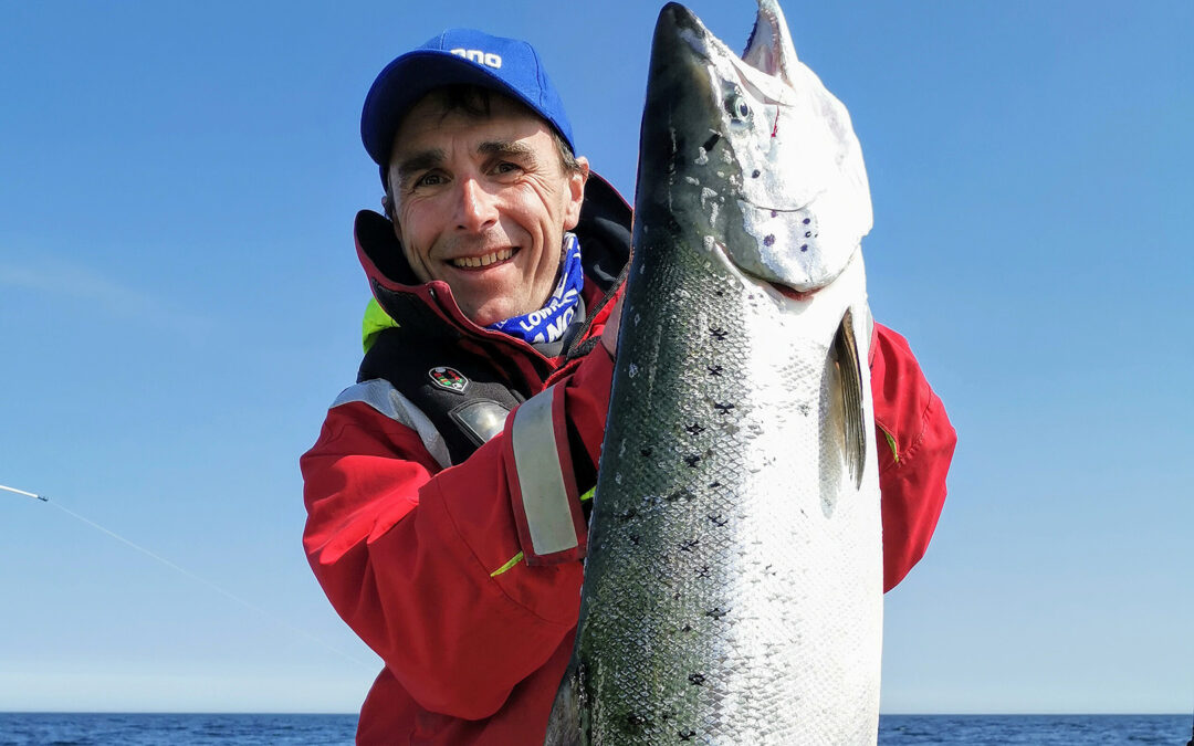 Sven Hille med laks taget ved Rügen på trolling