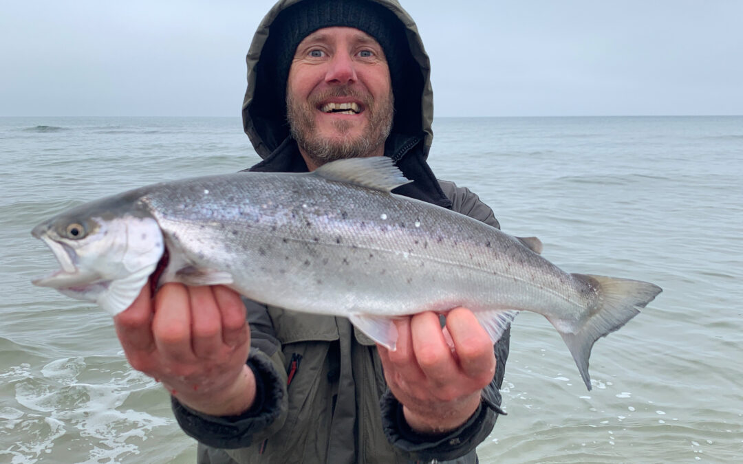 Jonas med sin flotte havørred