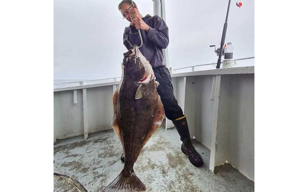 Flemming med sin flotte helleflynder på 32 kilo