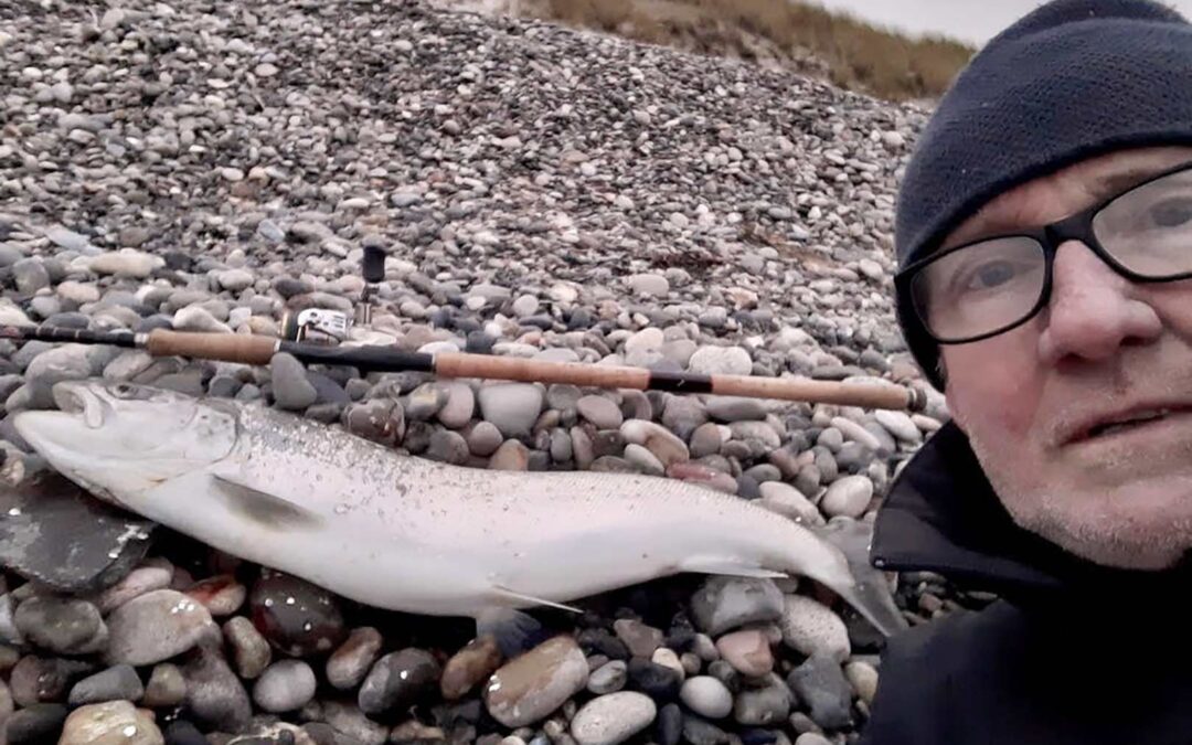 En fin havørred til Steen Lyck som deltager i Kinetic Fiskecup 2021