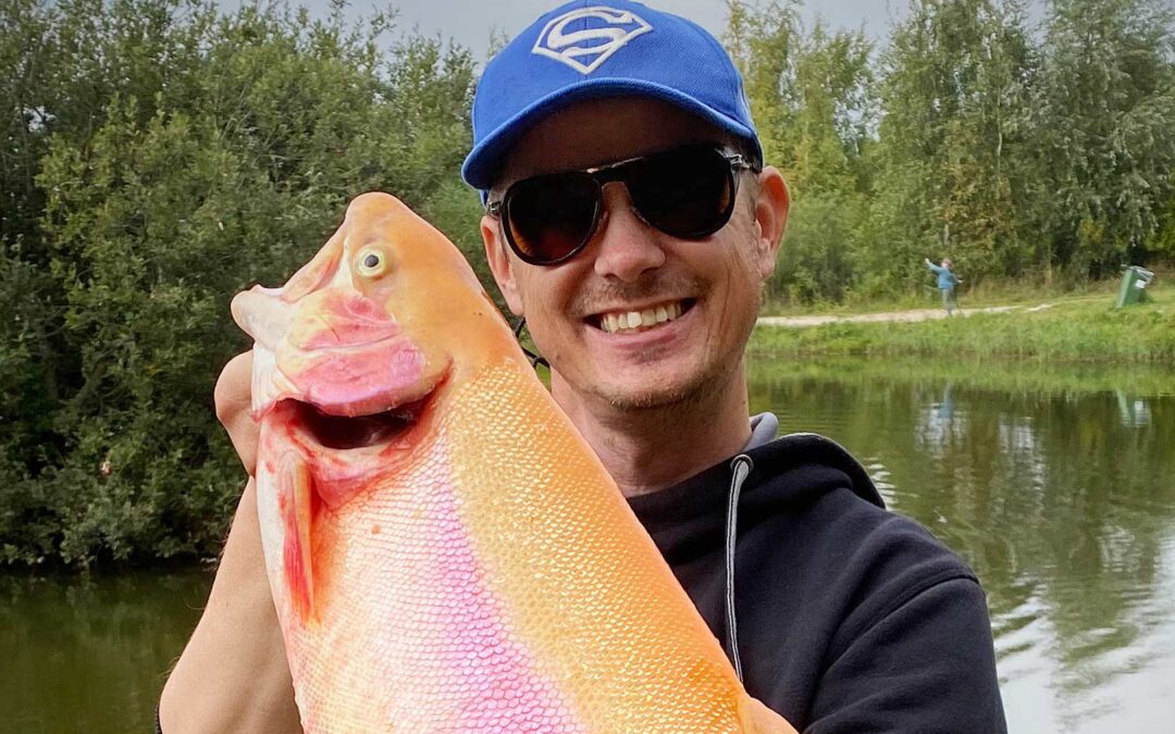 Jesper Kjærgaard med en flot fisk taget på UL-spin i put and take´en.