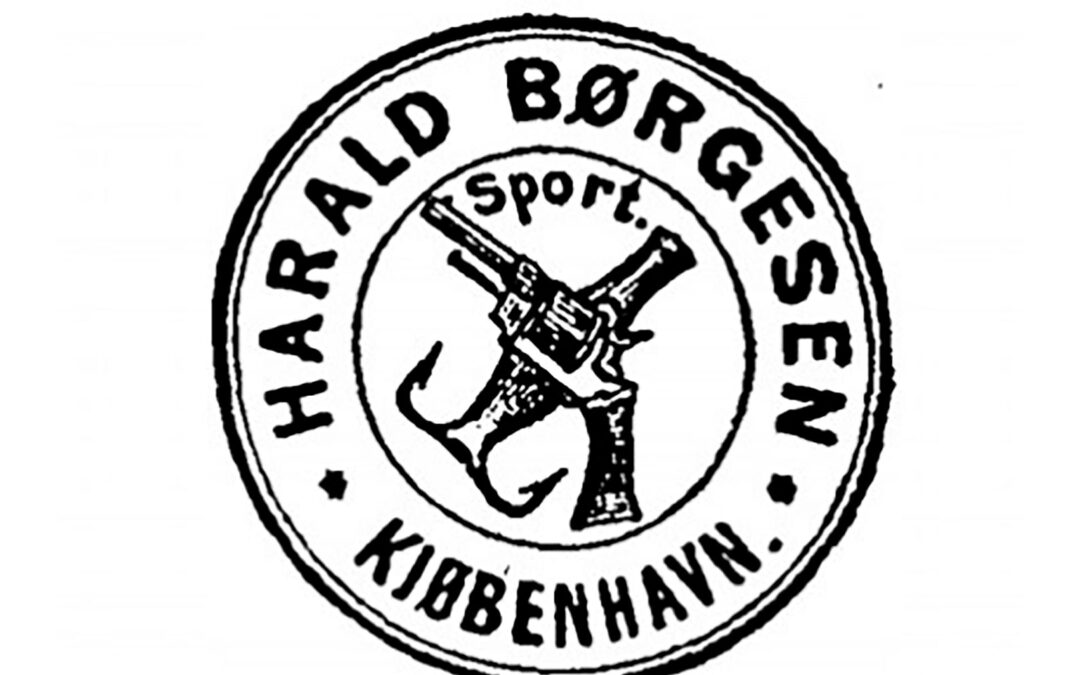 Harald Børgesens logo fra 1891, hvor det blev en ”ren” sportsforretning. Pistolen og pilken signalerer, hvad forretningen handler med.