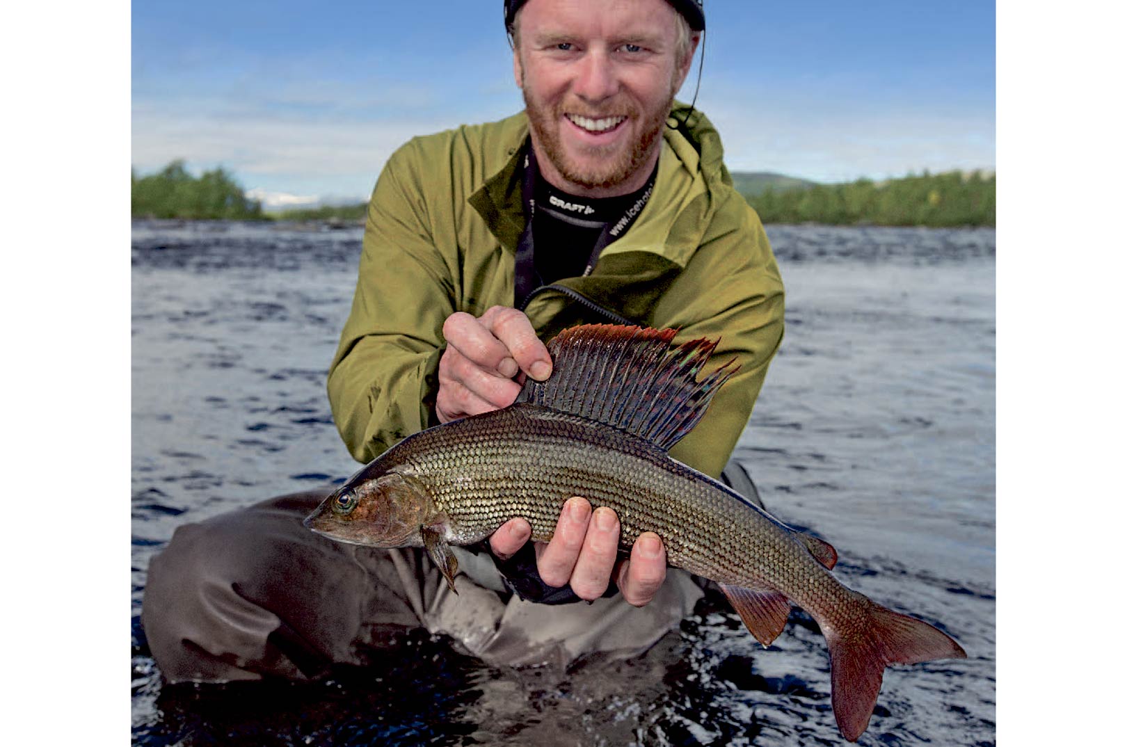 Fiskeguiden Kalle Bergdahl har guidet adskillige sæsoner på fjeldet – hvilket er til stor hjælp for gæsterne på turen.