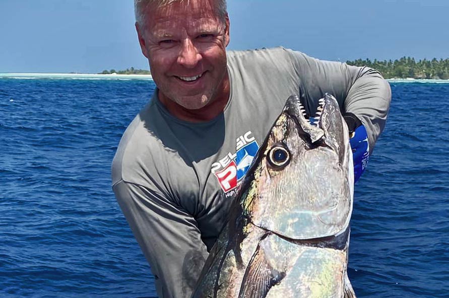 Søren Vesth fra Team Garmin med sdin mega flotte dogtooth tuna på 35-40 kilo.