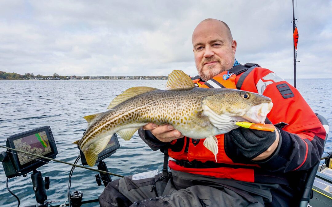 Jans ven Claus med sin flotte torsk fanget fra kajakken