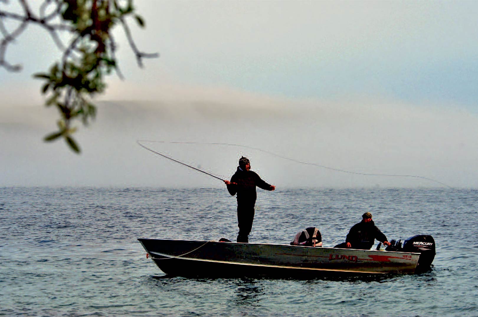 Det kan være vanskeligt at vide, hvor man skal fiske på en sø med så massivt et vandspejl som Great Bear Lakes. Derfor er en dygtig guide guld værd!