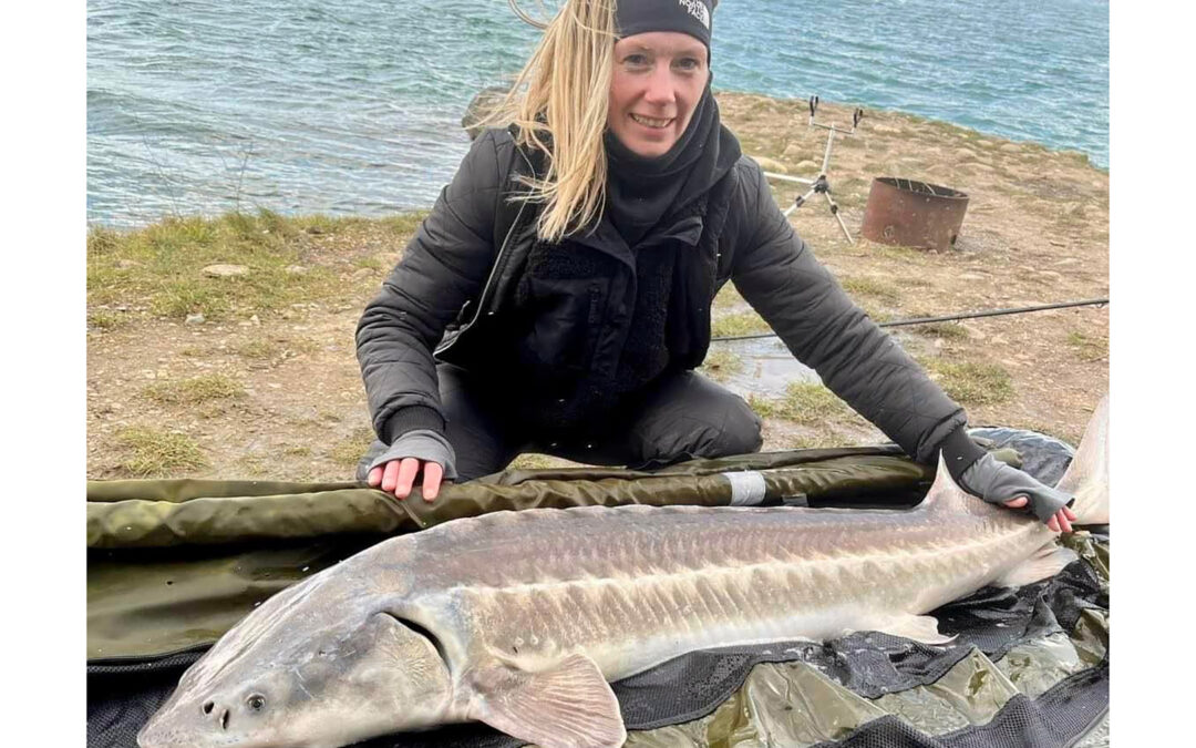 Ann Inglidsen med sin fine stør.