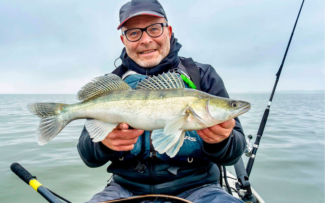 Jan Jensen med en kajaksandart dørget på wobler