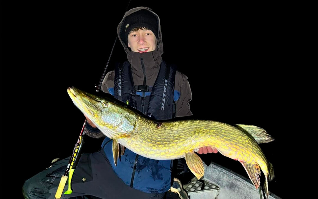 Marius Wennicke med sin flotte gedde