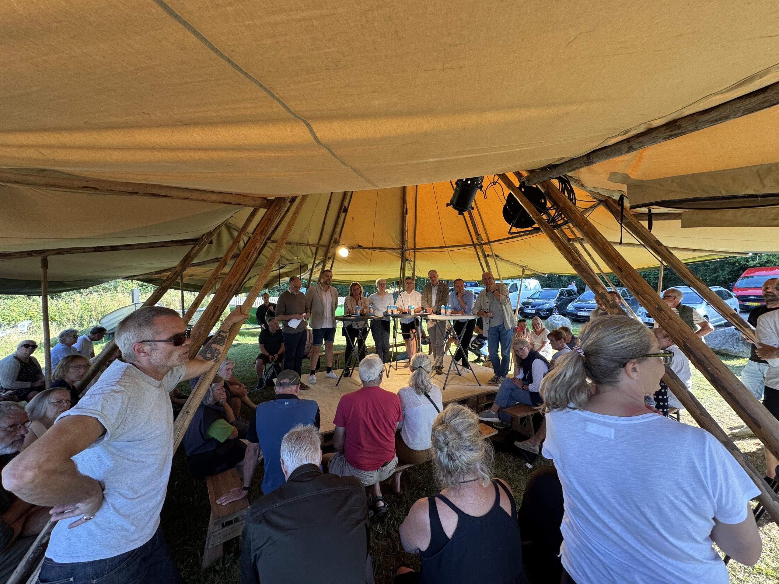 Folkemøde for en ren Arresø