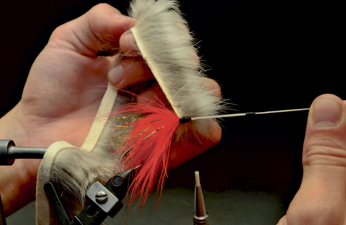 Worm Fly er super god til gedder - sådan binder du den.