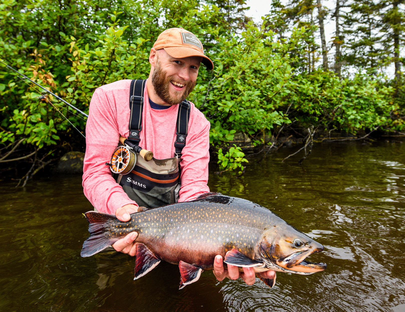 Et stort smil - samt en perfekt kildeørred fra New Foundland.