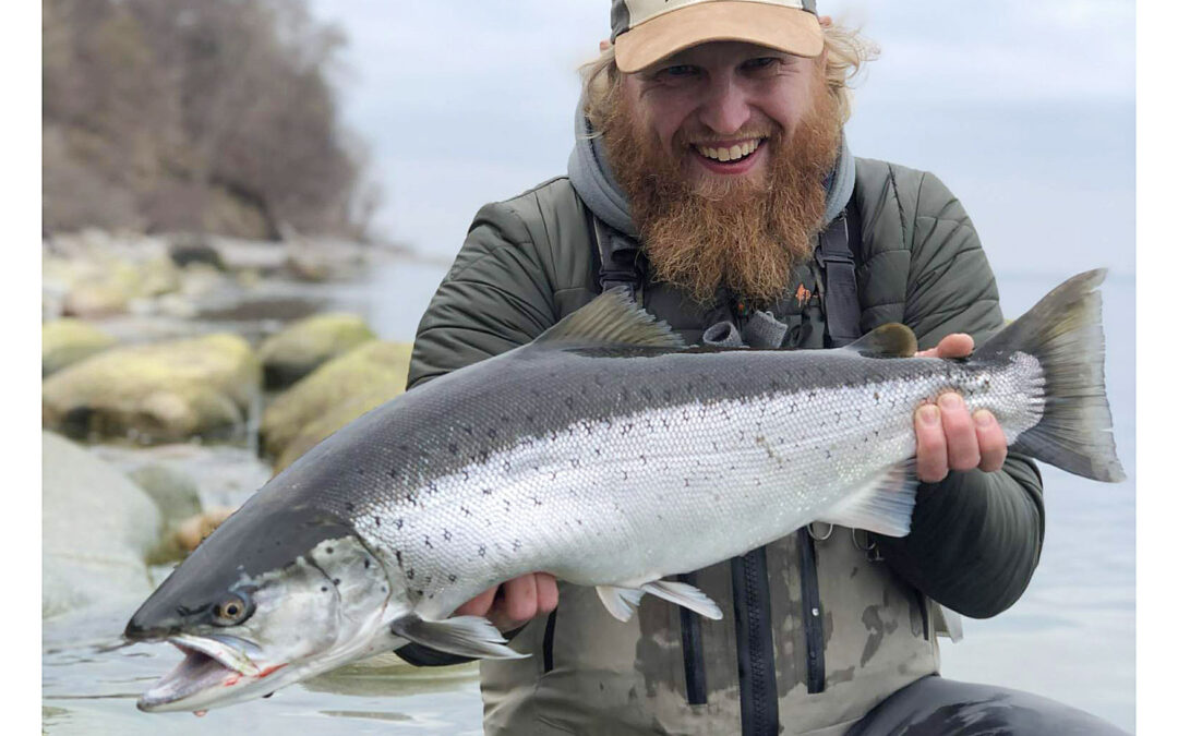 Nick Kolding med sin vilde havørred fra Møn