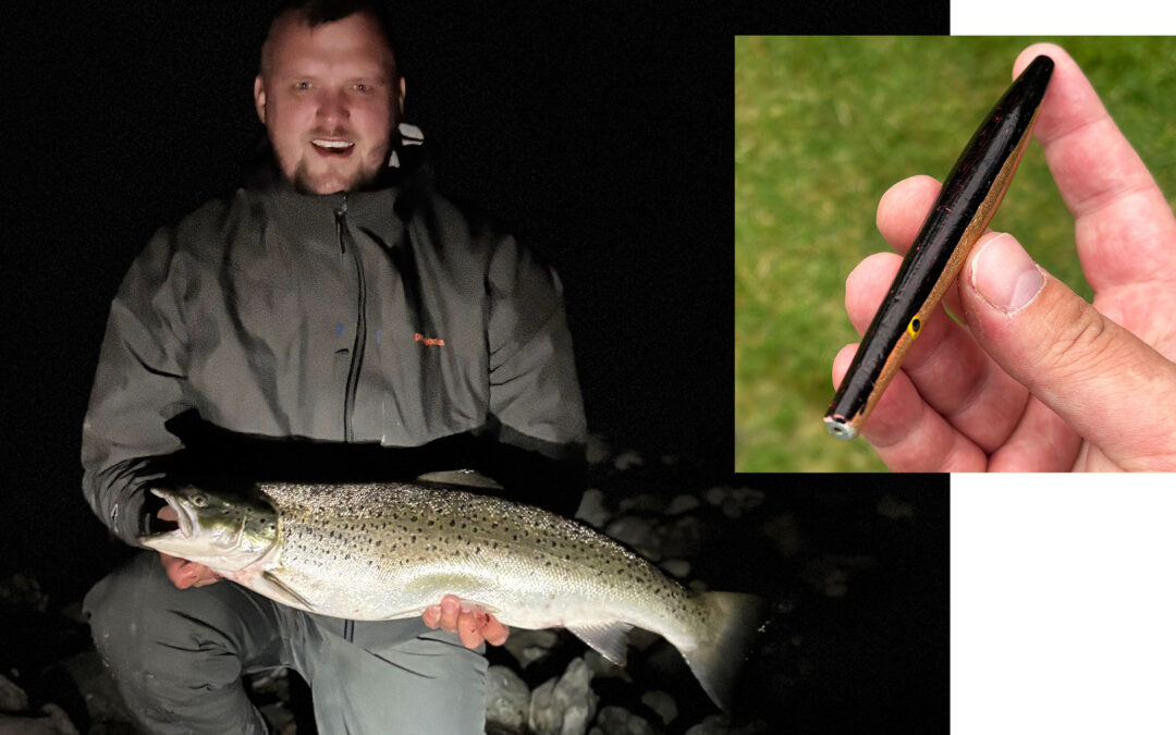 Emil Holm med sin flotte havørred taget på kystwobler.