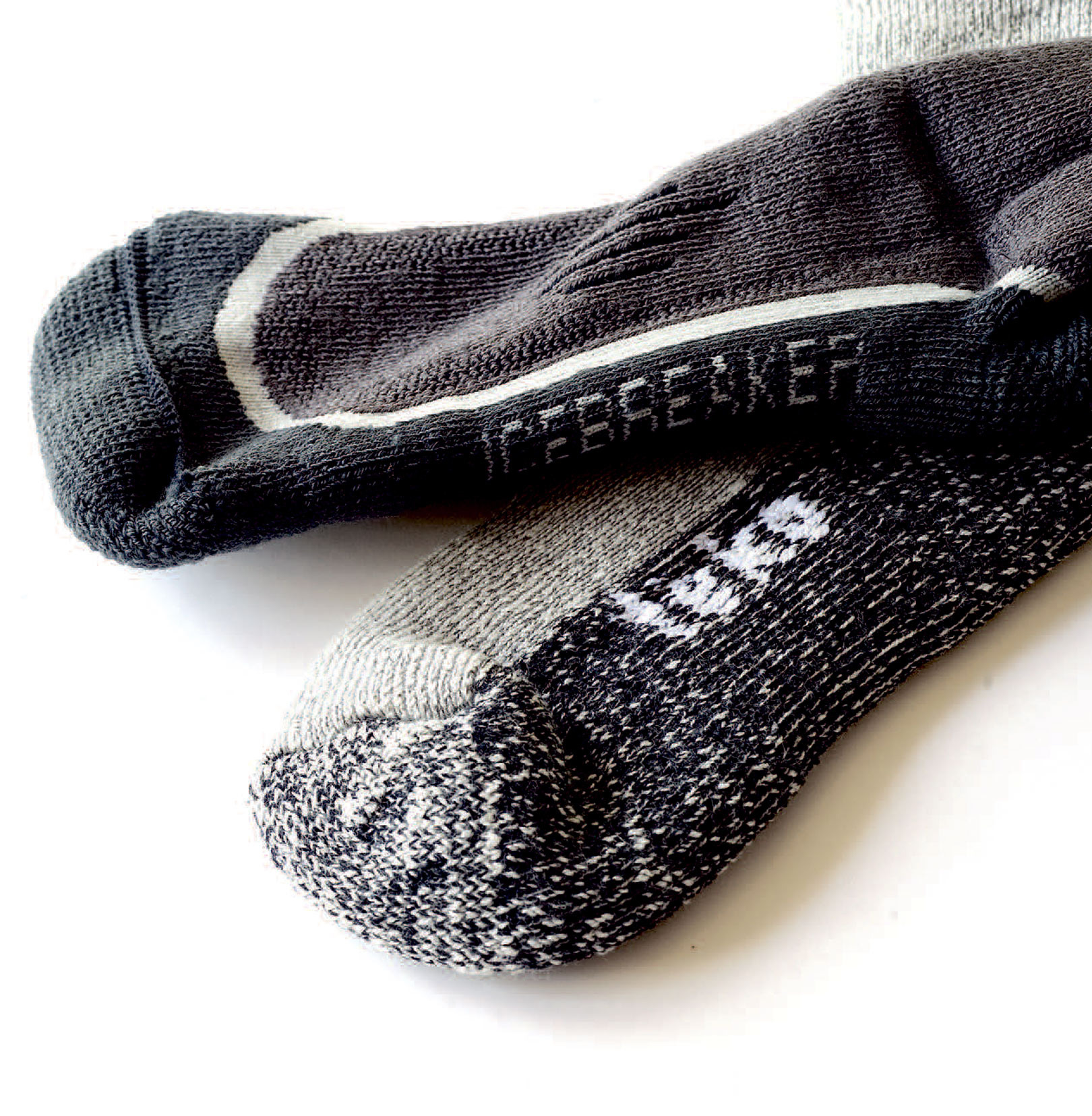 Uldsokker som disse er heltperfekte til vinterfiskeri. Udover den høje varmekapacitet har de den fordel, at der skal ekstra meget til for at få sure tæer.